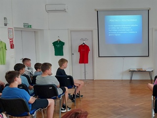 Pedagoške ure v šmarski knjižnici